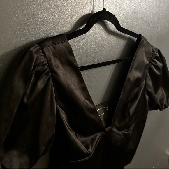 ASOS black satin top with bust cup detail | size 10 - Picture 7 of 10